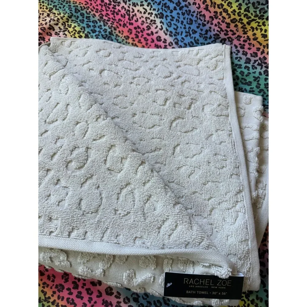 Rachel Zoe Luxe Textured Leopard Bath Towel | Ivory Neutral | NWT